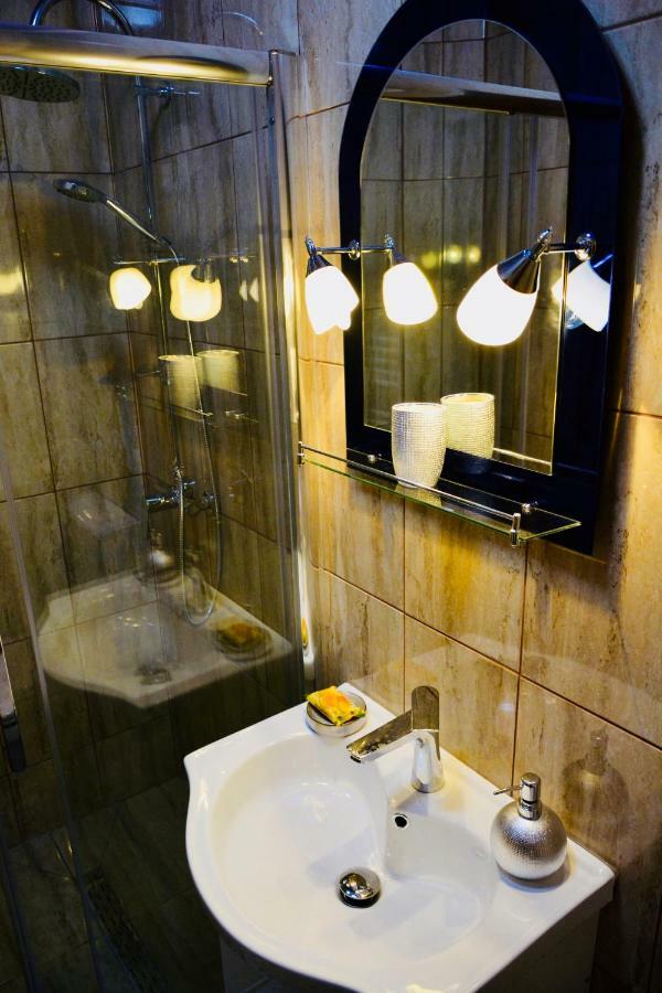 Casa Iris Center Hotel Sibiu Luaran gambar